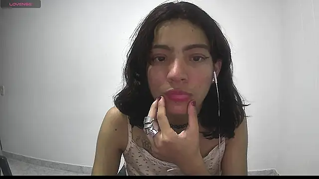 Lovelyamyy online show from 02-20-25, 11:54