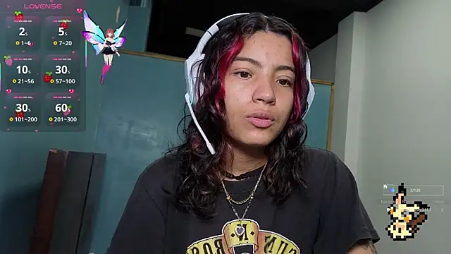 Lovelyamyy online show from 10-13-25, 04:40