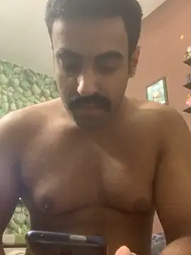 Snapshot of vaibhavchugh38 chatting on 01-12-25, 12:01 vaibhavchugh38 online show from 01-12-25, 12:01