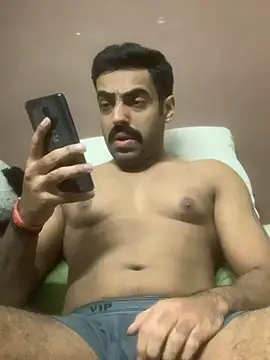 Snapshot of vaibhavchugh38 chatting on 01-14-25, 03:15 vaibhavchugh38 online show from 01-14-25, 03:15