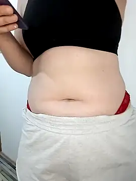 Snapshot of blondaf chatting on 01-18-25, 06:45 blondaf online show from 01-18-25, 06:45