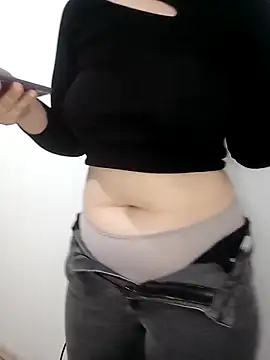 Snapshot of blondaf chatting on 01-29-25, 06:12 blondaf online show from 01-29-25, 06:12