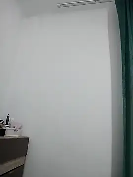 Snapshot of blondaf chatting on 09-25-25, 04:49 blondaf online show from 09-25-25, 04:49