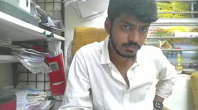 Snapshot of cute_modell chatting on 02-08-25, 12:28 cute modell online show from 02-08-25, 12:28