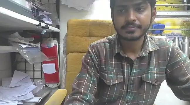 Snapshot of cute_modell chatting on 02-24-25, 12:59 cute modell online show from 02-24-25, 12:59