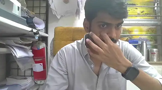 Snapshot of cute_modell chatting on 03-10-25, 12:48 cute modell online show from 03-10-25, 12:48