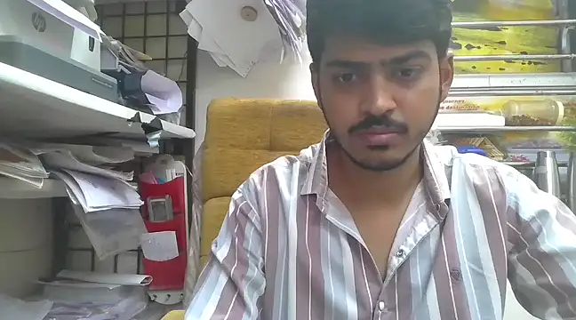 Snapshot of cute_modell chatting on 03-12-25, 08:19 cute modell online show from 03-12-25, 08:19