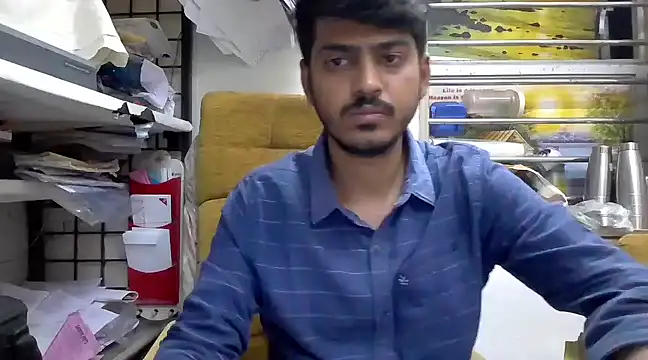 Snapshot of cute_modell chatting on 03-18-25, 12:25 cute modell online show from 03-18-25, 12:25