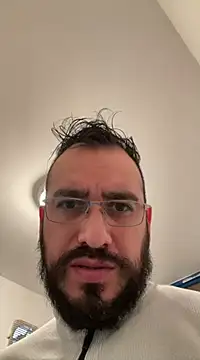 Snapshot of leonardohot1987 chatting on 01-14-25, 07:53 leonardohot1987 online show from 01-14-25, 07:53