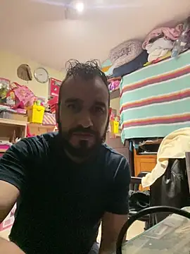 Snapshot of leonardohot1987 chatting on 01-24-25, 02:28 leonardohot1987 online show from 01-24-25, 02:28