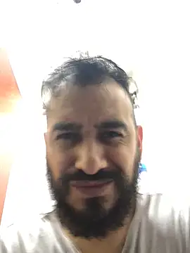 Snapshot of leonardohot1987 chatting on 02-06-25, 05:25 leonardohot1987 online show from 02-06-25, 05:25