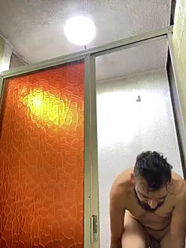 Snapshot of leonardohot1987 chatting on 02-08-25, 09:04 leonardohot1987 online show from 02-08-25, 09:04