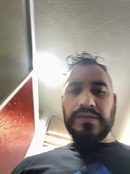 Snapshot of leonardohot1987 chatting on 03-12-25, 11:22 leonardohot1987 online show from 03-12-25, 11:22