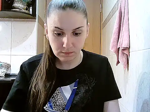 Snapshot of Yuliia30 chatting on 04-29-26, 04:44 Yuliia30 online show from 04-29-26, 04:44