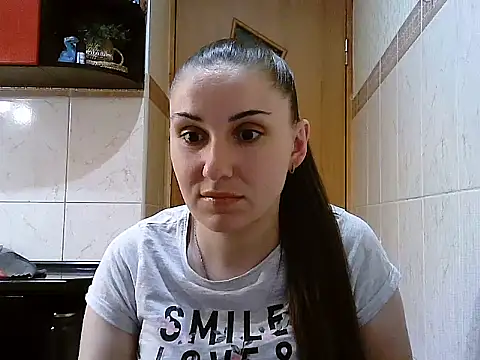 Snapshot of Yuliia30 chatting on 05-28-26, 06:16 Yuliia30 online show from 05-28-26, 06:16