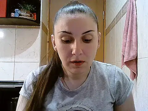 Snapshot of Yuliia30 chatting on 06-03-26, 05:07 Yuliia30 online show from 06-03-26, 05:07