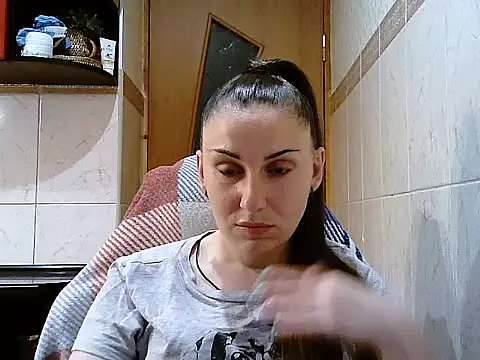 Snapshot of Yuliia30 chatting on 07-25-26, 02:58 Yuliia30 online show from 07-25-26, 02:58