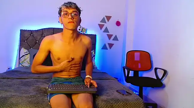 Snapshot of andrew_willyams chatting on 01-19-25, 10:39 andrew willyams online show from 01-19-25, 10:39