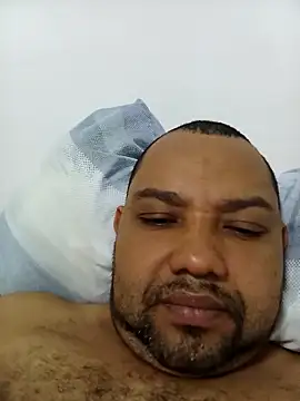 Snapshot of Marcio2235 chatting on 11-22-25, 06:56 Marcio2235 online show from 11-22-25, 06:56