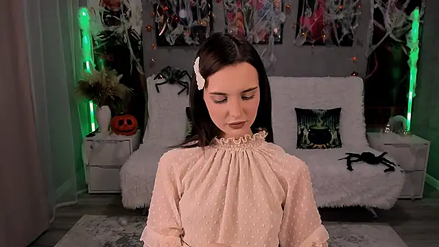 SamanthaaaWalker online show from 10-12-25, 12:26