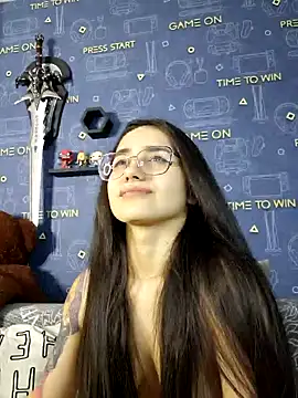 Snapshot of LittleX_Angel chatting on 02-11-25, 12:37 LittleX Angel online show from 02-11-25, 12:37