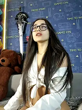 Snapshot of LittleX_Angel chatting on 02-26-25, 12:58 LittleX Angel online show from 02-26-25, 12:58