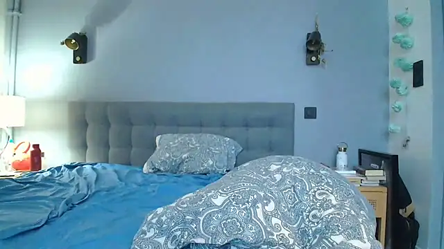 KattyFR online show from 10-27-25, 07:56