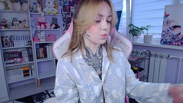 Catharsisi online show from 10-22-25, 01:55