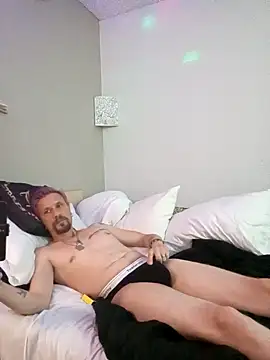 Snapshot of AQuickPhyx chatting on 03-05-25, 06:12 AQuickPhyx online show from 03-05-25, 06:12