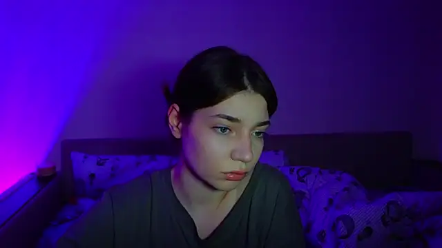 Snapshot of CassJonn chatting on 12-01-25, 04:23 CassJonn online show from 12-01-25, 04:23