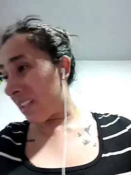 CHARLOTTE 1711 online show from 11-09-25, 06:23