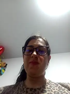 CHARLOTTE 1711 online show from 12-05-25, 04:43