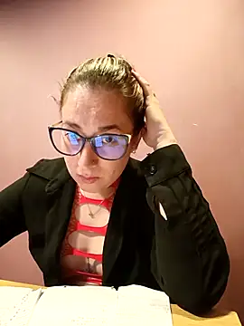 CHARLOTTE 1711 online show from 04-20-26, 02:58