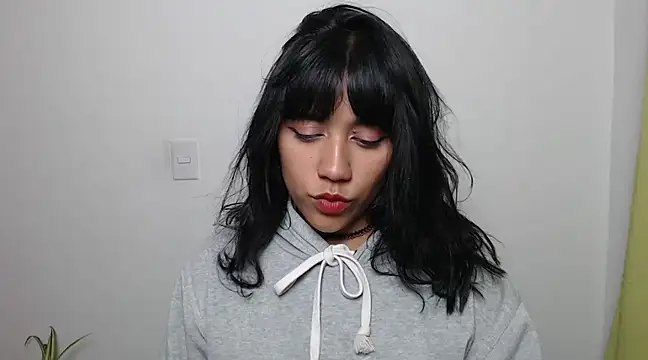 juli love11 online show from 03-05-25, 02:36