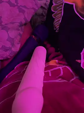 Lilymoonshow online show from 03-17-25, 05:05