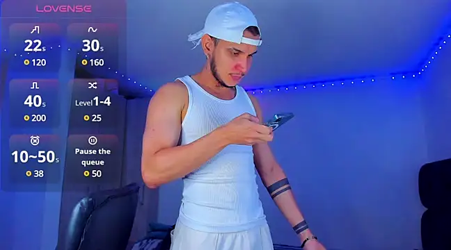 austinoficial online show from 02-28-25, 04:54