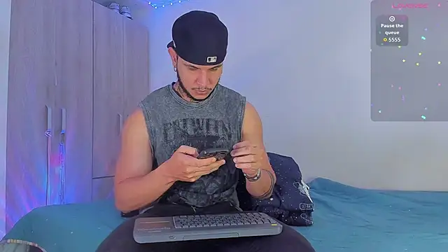 austinoficial online show from 11-20-25, 07:46