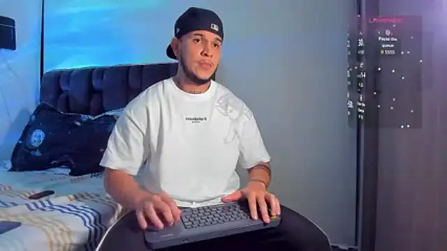 austinoficial online show from 03-04-26, 03:12