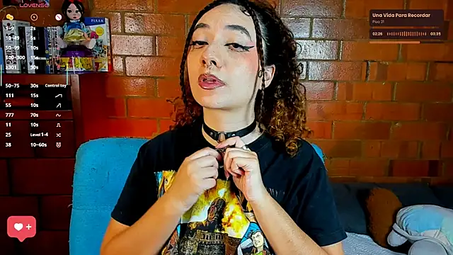 Annycolin  online show from 10-08-25, 10:40