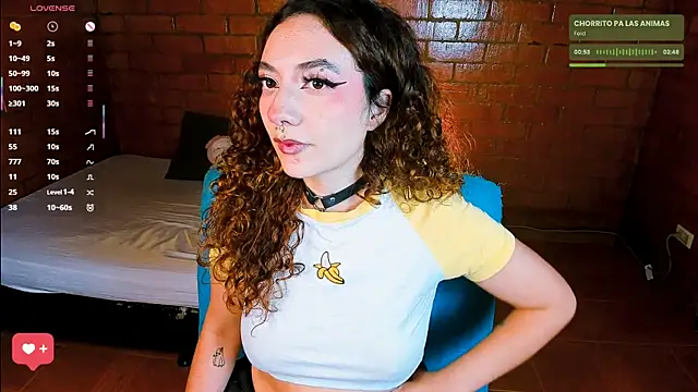 Annycolin  online show from 11-19-25, 04:01