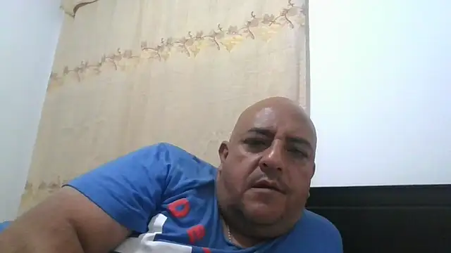 Snapshot of Sr_JakoXXXX chatting on 10-20-25, 03:29 Sr JakoXXXX online show from 10-20-25, 03:29