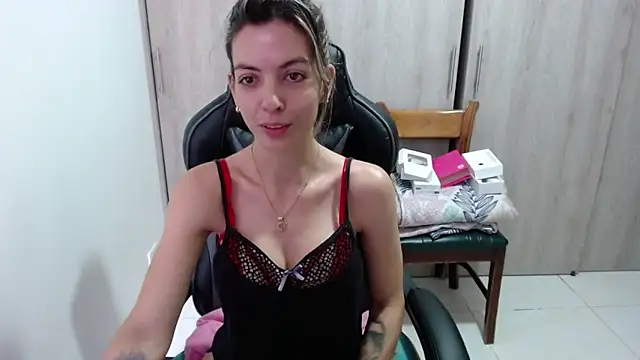 Princezzlove3 online show from 02-13-25, 02:52