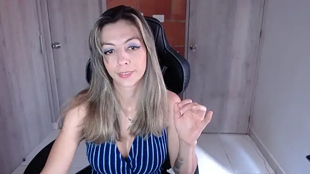 Princezzlove3 online show from 03-08-25, 03:35