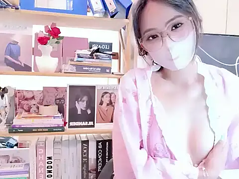 Lush-Office online show from 04-26-26, 04:10