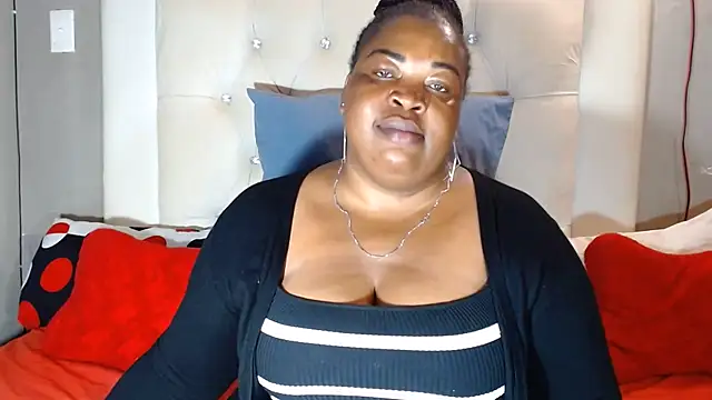 omalicha98 online show from 05-26-26, 06:20