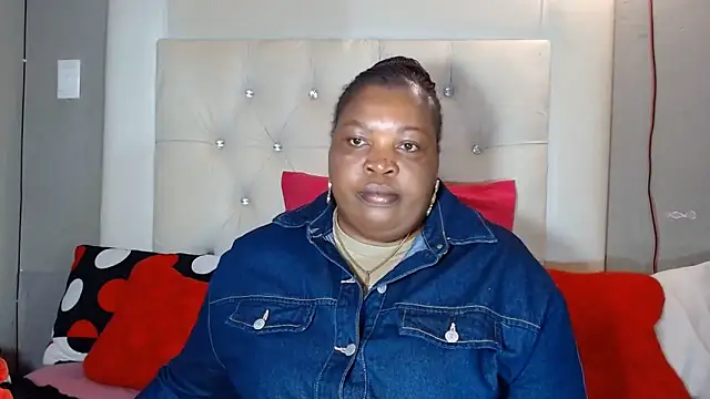 omalicha98 online show from 06-13-26, 07:06