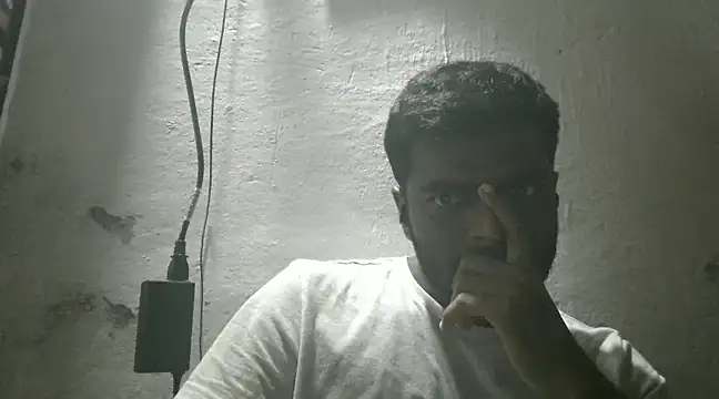 Snapshot of Raja_gamer chatting on 01-12-25, 03:46 Raja gamer online show from 01-12-25, 03:46