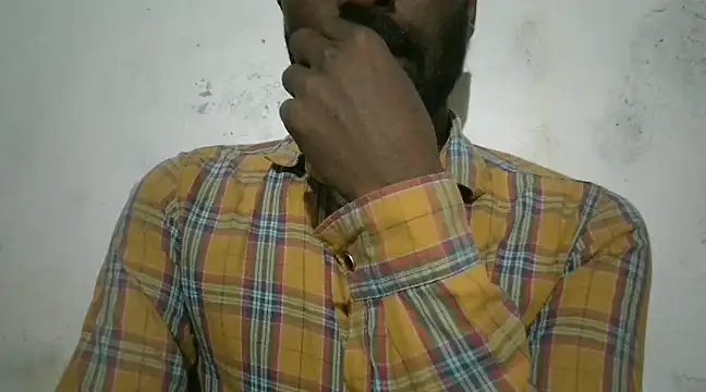 Snapshot of Raja_gamer chatting on 01-13-25, 05:44 Raja gamer online show from 01-13-25, 05:44