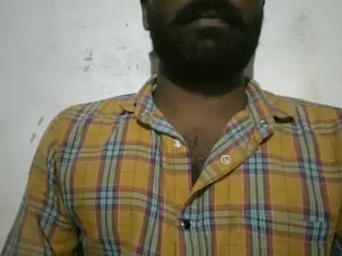 Snapshot of Raja_gamer chatting on 01-16-25, 05:33 Raja gamer online show from 01-16-25, 05:33