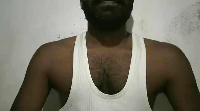 Snapshot of Raja_gamer chatting on 01-18-25, 05:20 Raja gamer online show from 01-18-25, 05:20